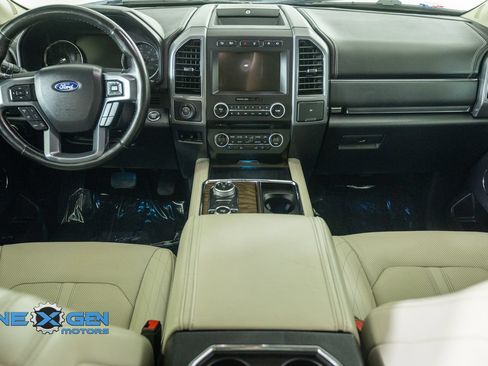 Used 2018 Ford Expedition Platinum AWD/4WD image 37