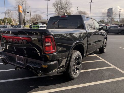New 2026 RAM 1500 4x4 Crew Cab image 13