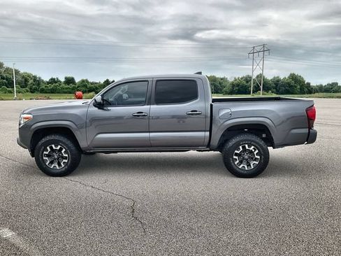Used 2019 Toyota Tacoma SR w/ SR Convenience Package RWD image 17