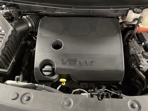 Used 2023 Buick Enclave Essence w/ LPO, Floor Liner Package image 17