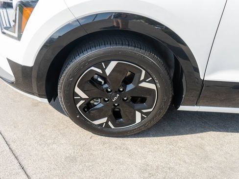 Used 2023 Kia Niro Wind w/ Wind Preserve Package FWD image 27