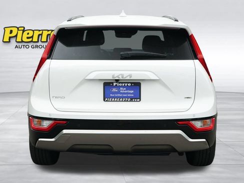 Used 2025 Kia Niro EX Touring FWD image 6