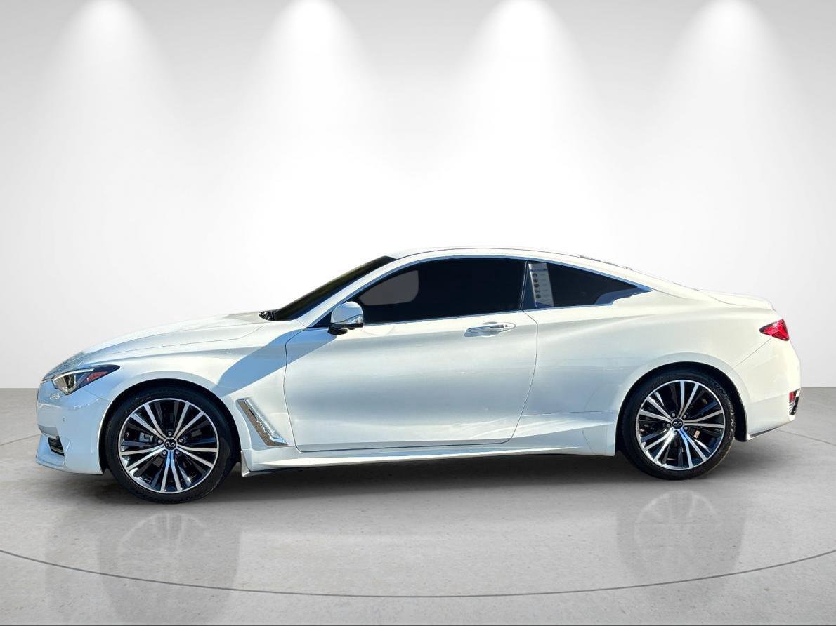 Used 2022 INFINITI Q60 3.0t Luxe w/ Essential Package RWD image 2
