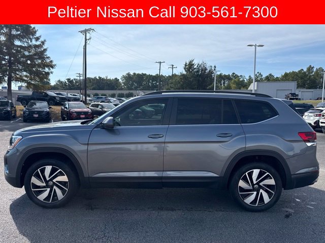 Used 2025 Volkswagen Atlas SE AWD/4WD image 2