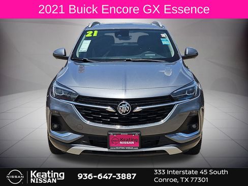 Used 2021 Buick Encore GX Essence w/ Advanced Technology Package AWD/4WD image 2