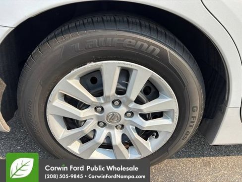 Used 2016 Nissan Altima 2.5 S w/ Power Driver Seat Package FWD image 9