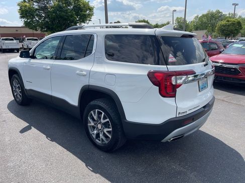 Used 2023 GMC Acadia SLT AWD/4WD image 14