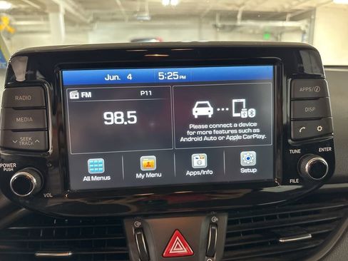 Used 2020 Hyundai Elantra GT FWD image 17