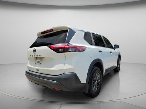 Used 2021 Nissan Rogue S FWD image 6