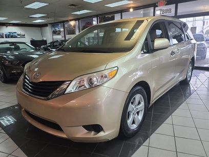 Used 2014 Toyota Sienna LE