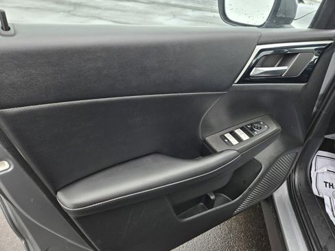 Used 2022 Mitsubishi Outlander SE image 34