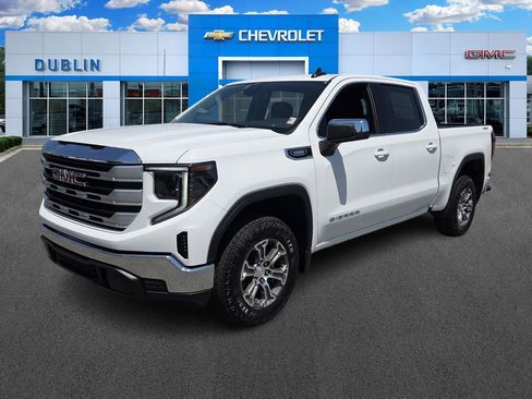 New 2026 GMC Sierra 1500 SLE w/ Preferred Package AWD/4WD image 1