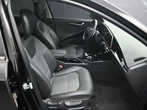 Certified 2023 Kia Niro Wind w/ Wind Preserve Package image 38
