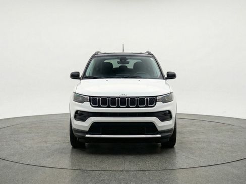 Used 2025 Jeep Compass Limited image 2