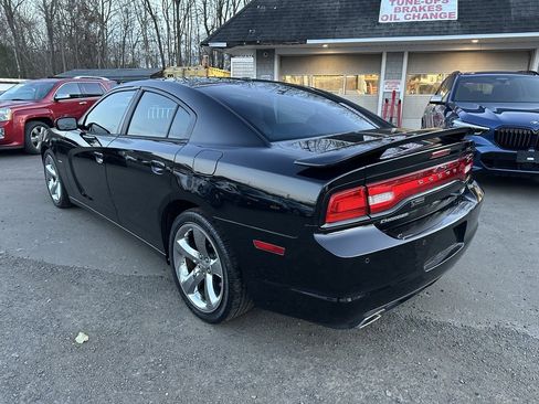 Used 2013 Dodge Charger R/T image 7