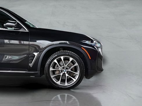 Used 2024 BMW X5 xDrive40i image 10