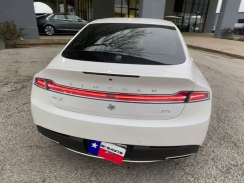 Used 2020 Lincoln MKZ Reserve w/ Monochromatic Package image 10