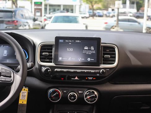 New 2026 Hyundai Venue SE image 18