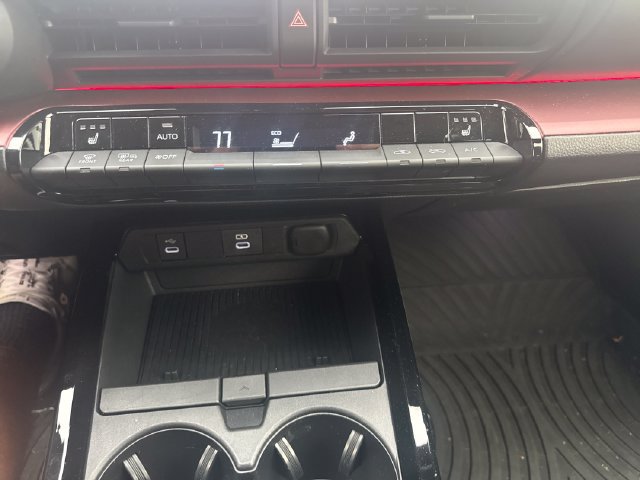 Used 2023 Toyota Prius Prime FWD image 24