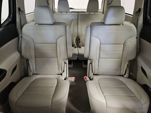 Used 2023 GMC Acadia Denali image 46