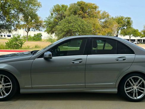 Used 2013 Mercedes-Benz C 250 Sedan image 9
