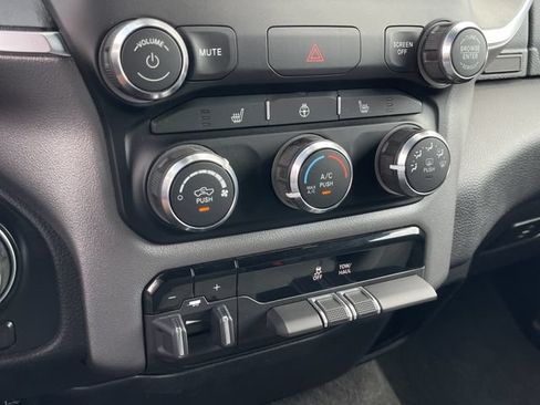 Used 2024 RAM 1500 Big Horn AWD/4WD image 20