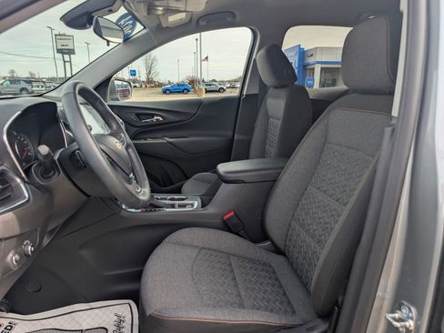 Used 2024 Chevrolet Equinox LT AWD/4WD image 10