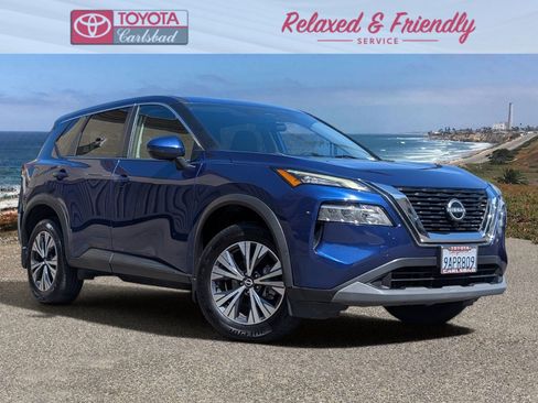 Used 2022 Nissan Rogue SV FWD image 1