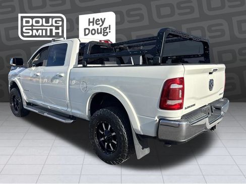 Used 2022 RAM 2500 Laramie AWD/4WD image 3