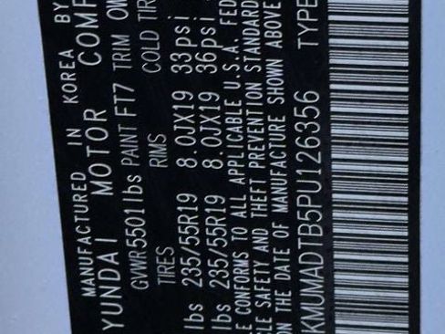 Used 2023 Genesis GV70 2.5T w/ Advanced Package image 40