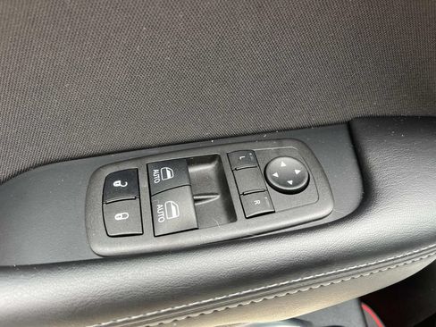 Used 2022 Dodge Challenger R/T Scat Pack RWD image 18