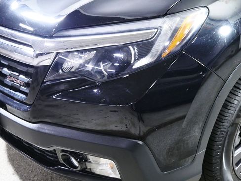 Used 2018 Honda Ridgeline Sport image 16