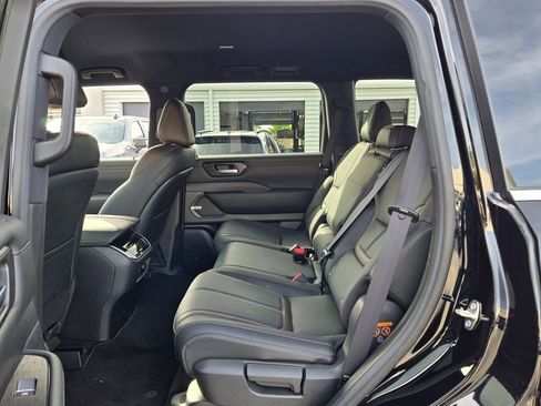 New 2026 Nissan Armada SL image 12