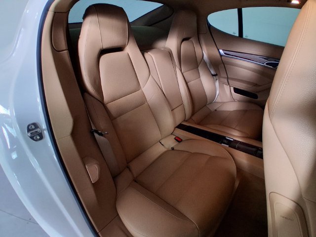 Used 2012 Porsche Panamera 4 image 15