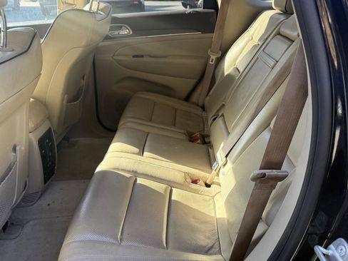 Used 2014 Jeep Grand Cherokee Overland image 6