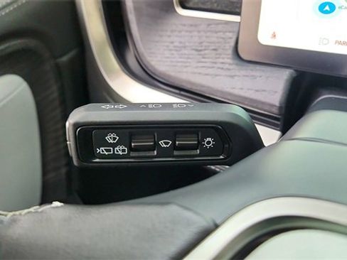 Used 2023 Rivian R1S Launch Edition image 46