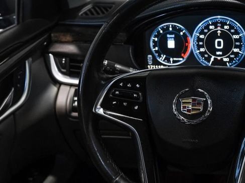 Used 2013 Cadillac XTS Premium FWD image 16
