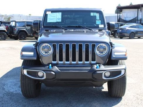 Used 2023 Jeep Wrangler Unlimited Sahara w/ Cold Weather Group AWD/4WD image 2