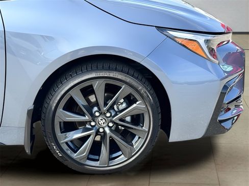 Used 2025 Toyota Corolla SE image 41