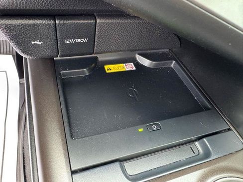 Used 2022 Toyota Camry XSE AWD/4WD image 19