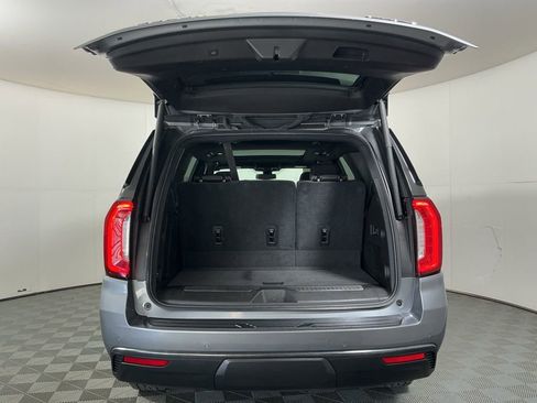 Used 2021 GMC Yukon AT4 w/ Technology Package image 30