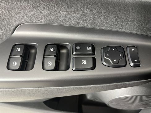 Used 2023 Hyundai Kona SEL image 24