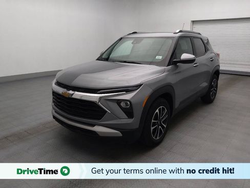Used 2025 Chevrolet TrailBlazer LT FWD image 1