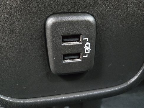 Used 2022 GMC Terrain SLE w/ Driver Convenience Package image 14