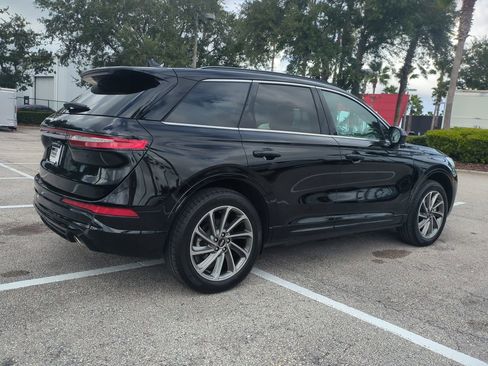 Used 2025 Lincoln Corsair Grand Touring image 4