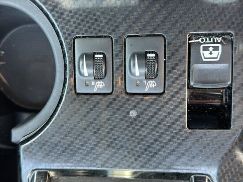 Used 2019 Toyota 4Runner TRD Off-Road Premium AWD/4WD image 23