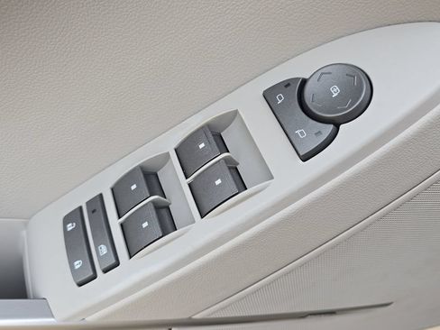 Used 2011 Cadillac CTS Luxury RWD image 28