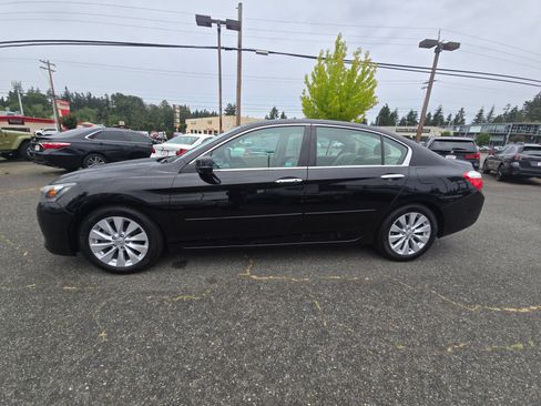 Used 2015 Honda Accord EX image 4