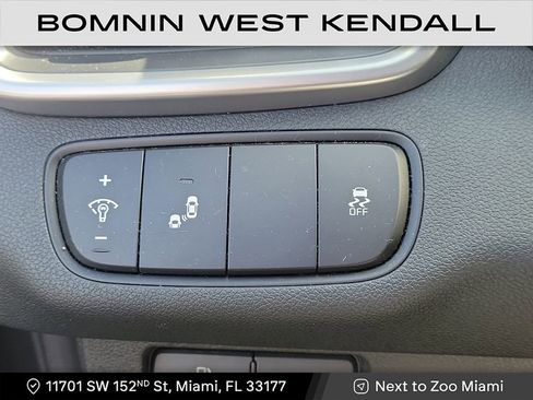 Used 2019 Kia Sorento LX image 22