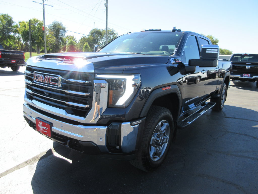 Certified 2025 GMC Sierra 2500 SLT w/ SLT Premium Package AWD/4WD image 12